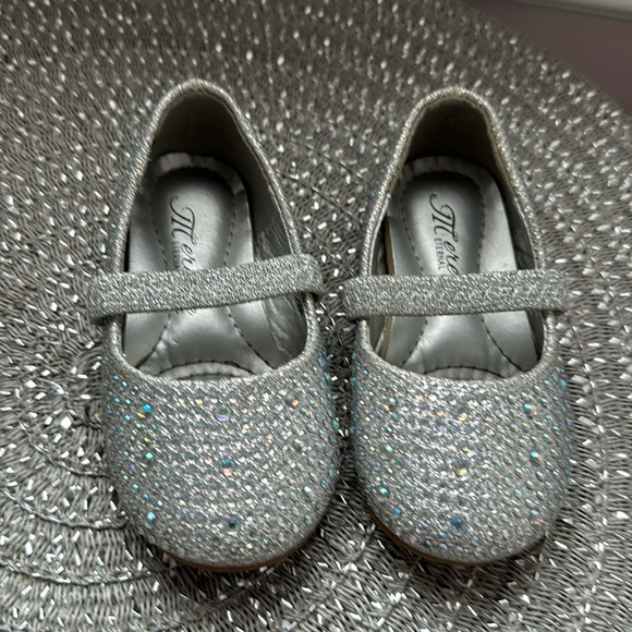Bling toddler girls shoes size 5 silver - Picture 1 of 3